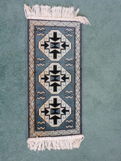 Oriental Design Mini Rug - Viscose 11002
